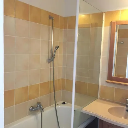 Charmant T2 / 5 pers.dans résidence avec PISCINE CHAUFFEE Monflanquin Exterior foto