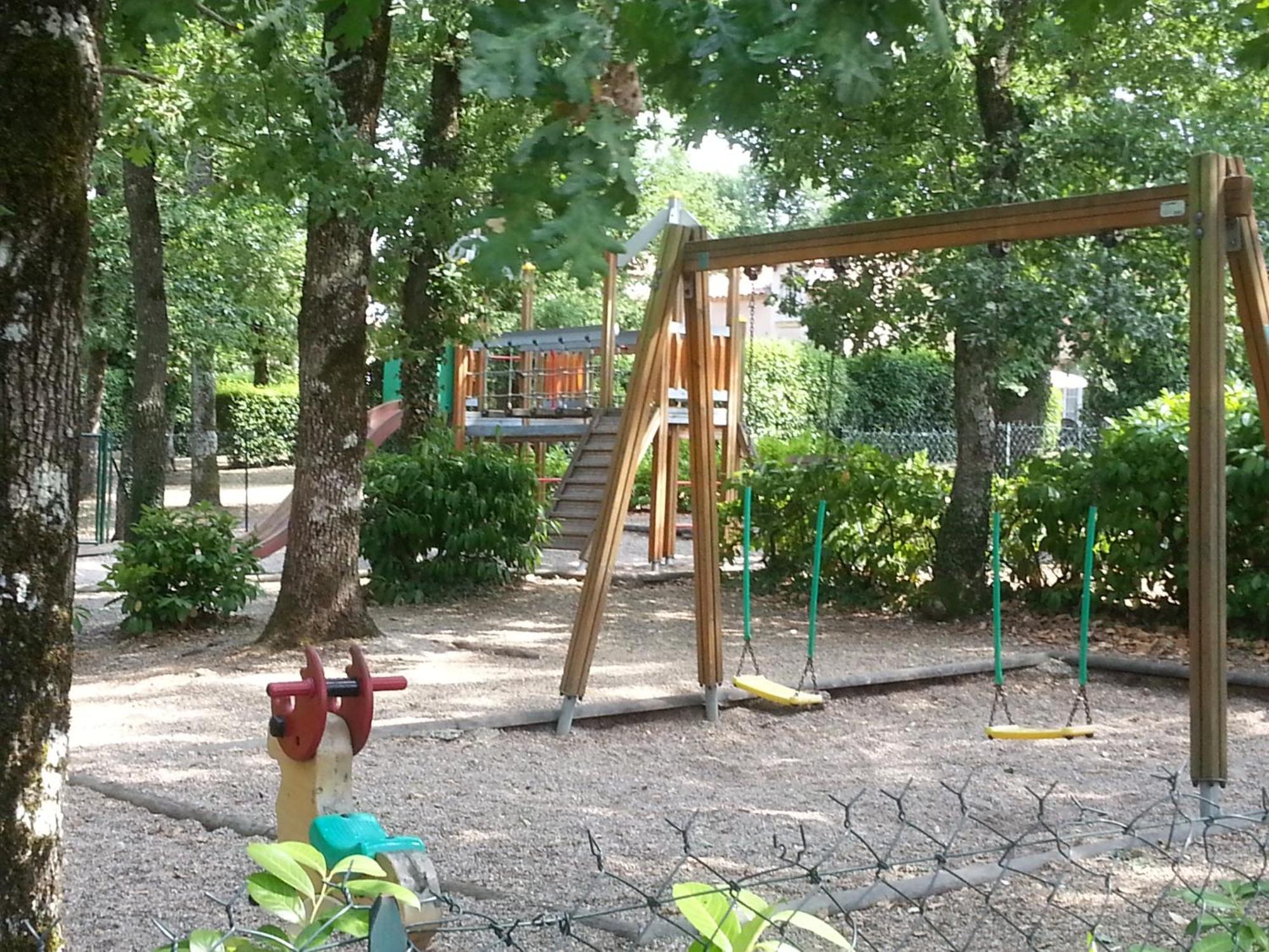 T2 / 5 Pers.dans Résidence Avec Piscine Chauffee