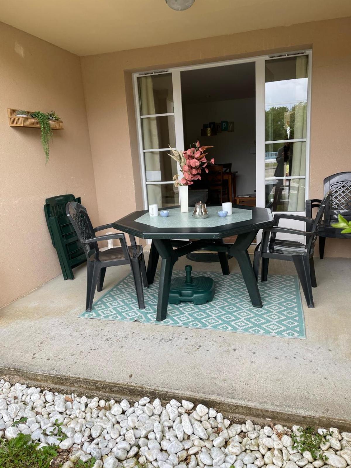 T2 / 5 Pers.dans Résidence Avec Piscine Chauffee